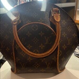 Authentic Louis Buitton Elipses